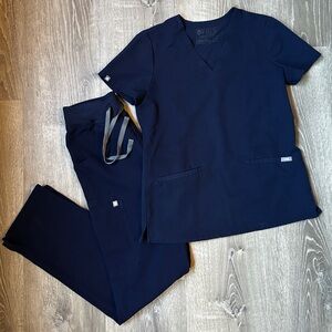 Figs Navy Kade Cargo Pants/Casma Top XS